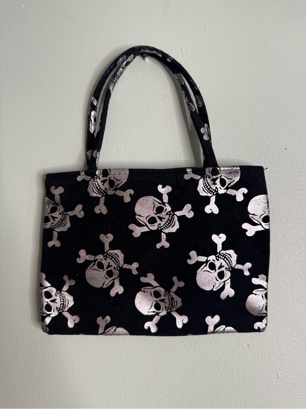 Black & Silver Skull Print Tote Bag - Women's Handbag